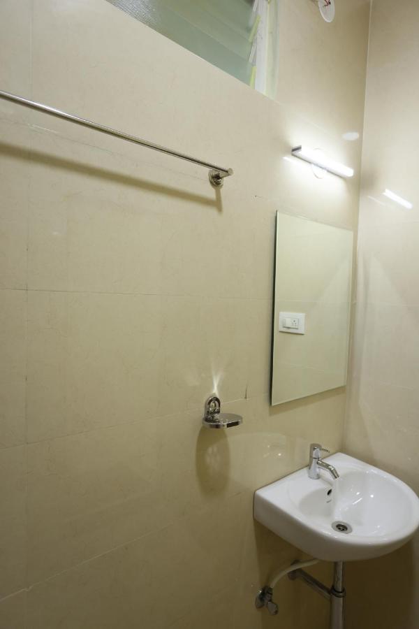 Hotel Sigma Suites Bangalore Ngoại thất bức ảnh