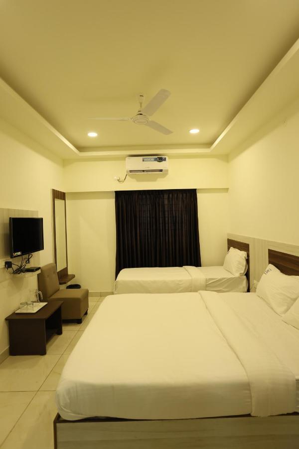 Hotel Sigma Suites Bangalore Ngoại thất bức ảnh